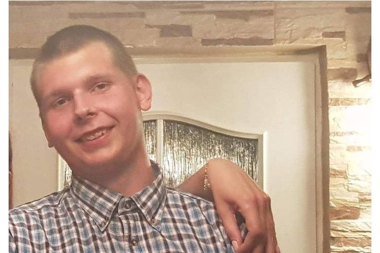 Policjanci poszukują zaginionego w noc sylwestrową 19-letniego Radosława Zalewskiego
