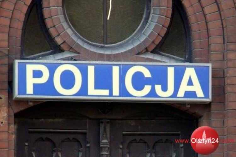 Nie mógł ścierpieć widoku munduru?