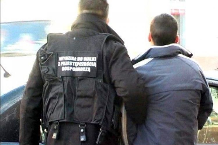 „Sprejarze” w rękach policjantów
