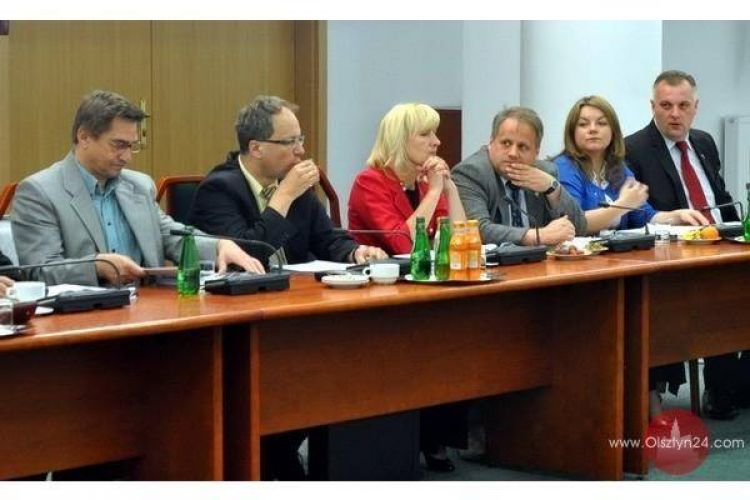 Zarząd Powiatu w Olsztynie z absolutorium
