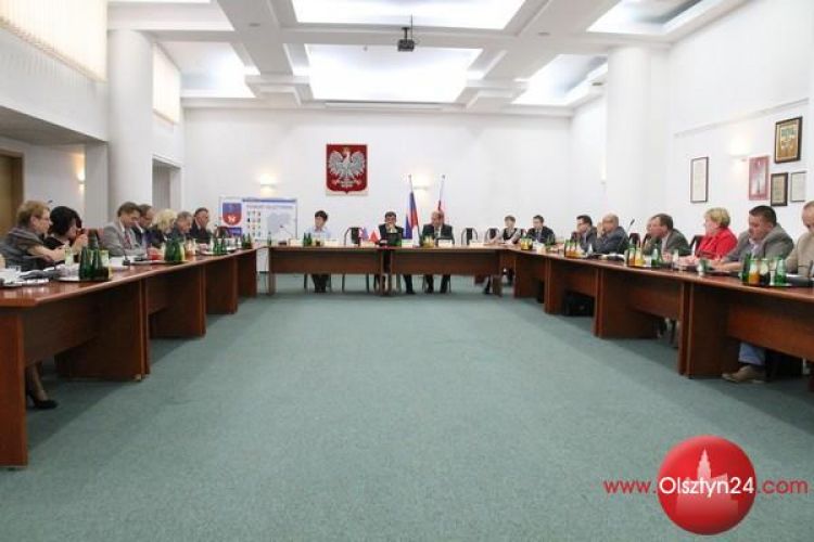 Zarząd Powiatu Olsztyńskiego z absolutorium