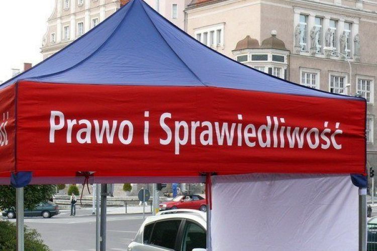 Rusza uliczna akcja zbierania podpisów