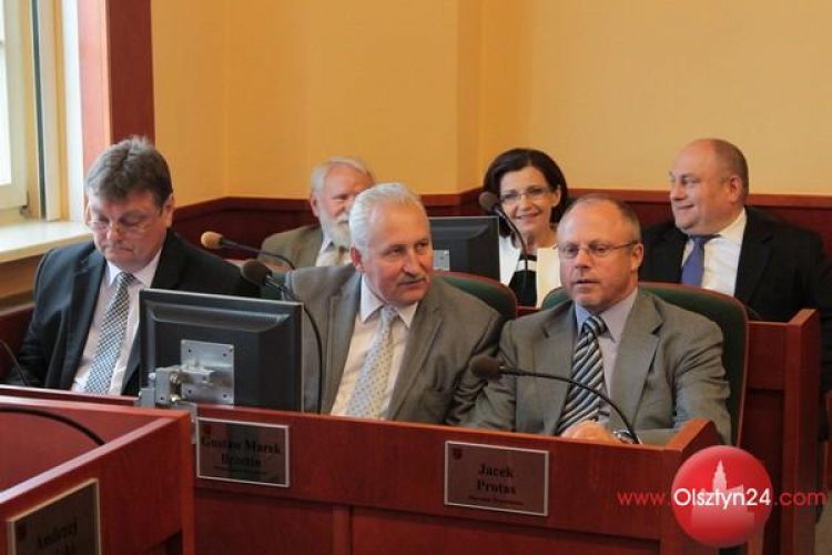 Zarząd województwa z absolutorium za 2013 rok