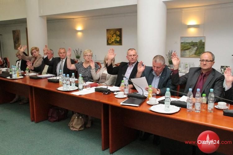 Zarząd Powiatu Olsztyńskiego rozliczył się z realizacji ubiegłorocznego budżetu