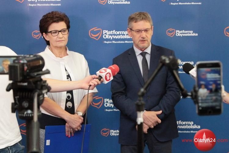 Posłowie PO: Kto daje i odbiera, ten się w piekle poniewiera 