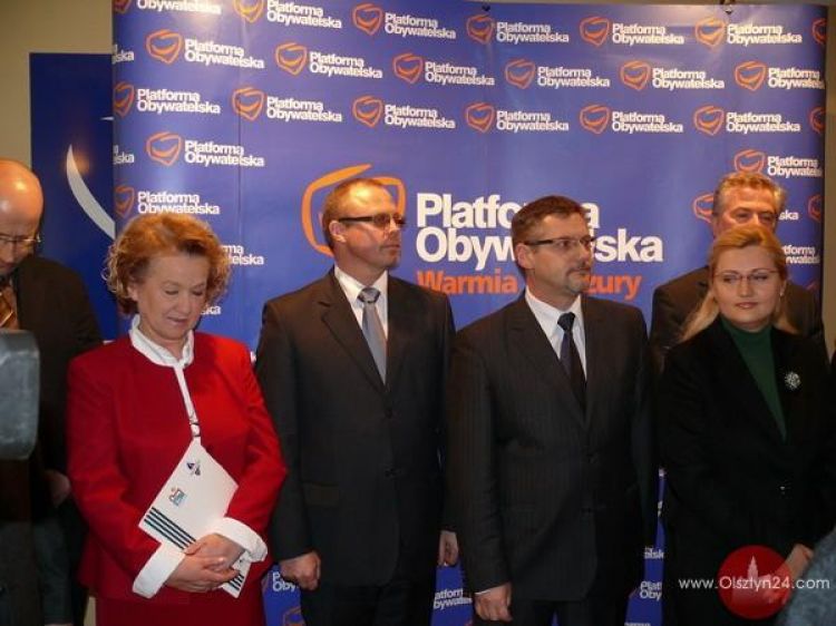Kampania schodzi „na manowce”?