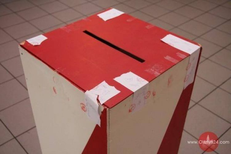 Premier zarządził wybory samorządowe