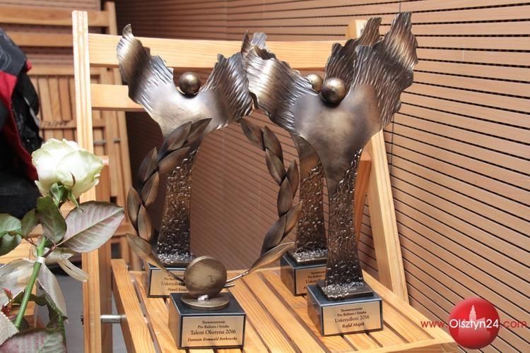 Za talent i skrzydła