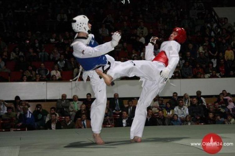 Dobry wynik taekwondzistów w Warszawie