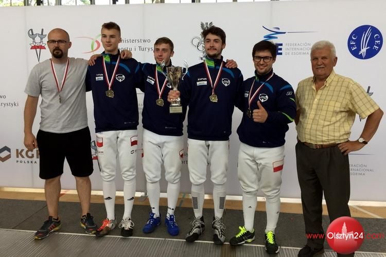 Czarek Białecki drużynowym Mistrzem Polski Seniorów w szabli