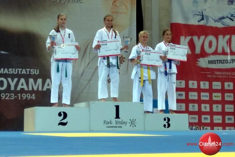 Sukcesy zawodników karate z Olsztyna na matach krajowych i zagranicznych