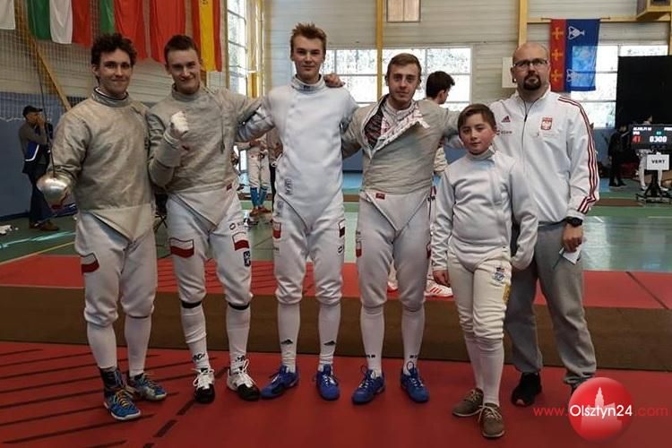 Cezary Białecki w reprezentacji Polski na zawodach Pucharu Świata w szabli