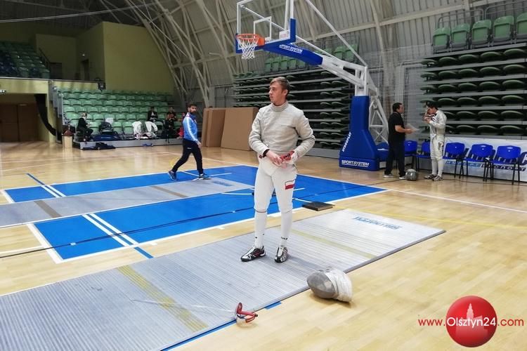 Czarek Białecki walczył w Satelitarnym Pucharze Świata Seniorów w szabli