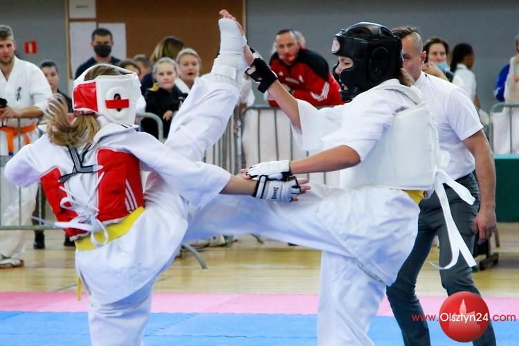 Dziewięć pucharów wywalczyli olsztyńscy karatecy w Ciechanowie
