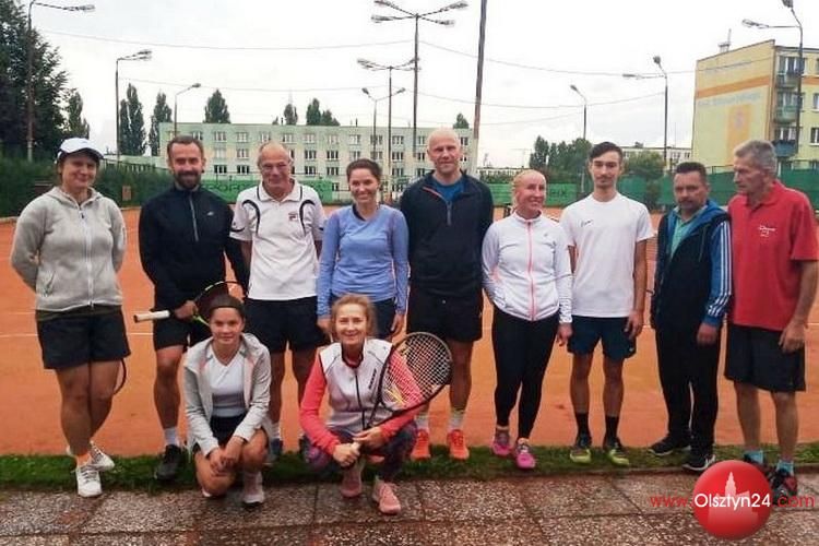 Tenisowa niedziela na „Skandzie”