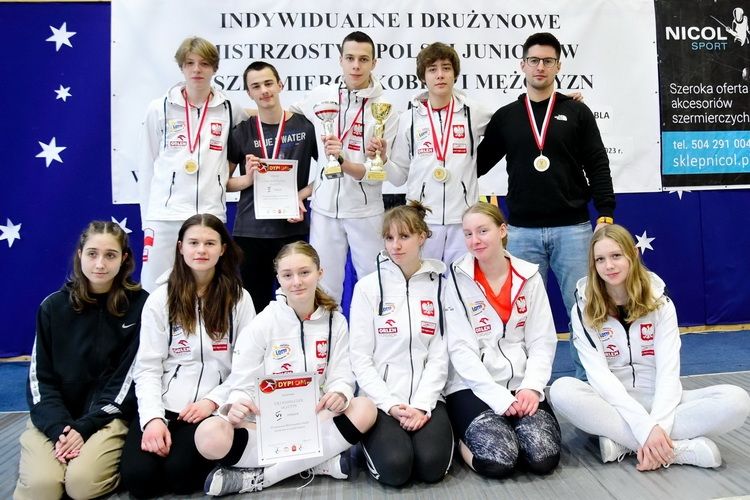 Dwa medale Mistrzostw Polski zdobyli szabliści olsztyńskiego UKS Hajduczek 