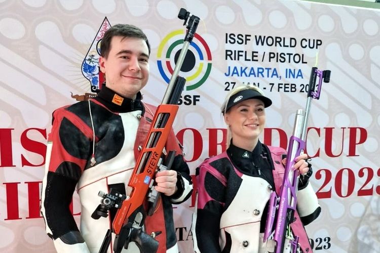 Srebro i brąz na otwarcie strzeleckiego Pucharu Świata. Na podium stał także olsztynianin Maciej Kowalewicz.