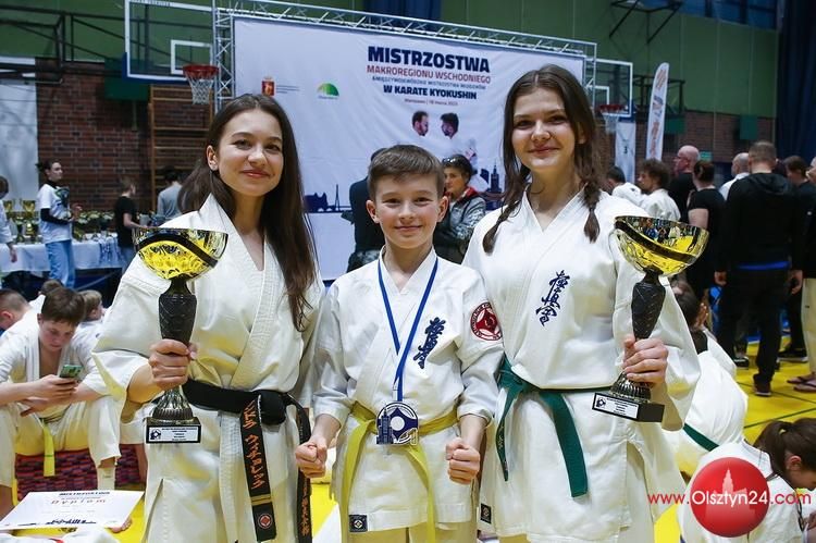 Olsztyńscy młodzi karatecy z sukcesami w Warszawie