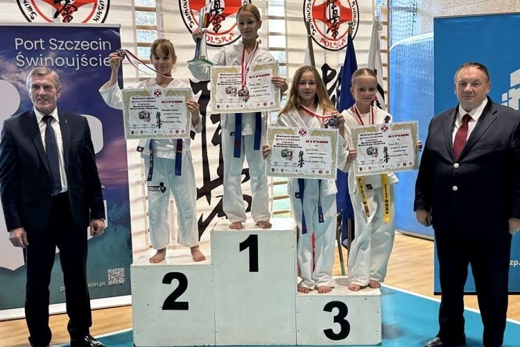 Sukcesy zawodników Olsztyńskiego Klubu Kyokushin Karate na Mistrzostwach Polski w Świnoujściu