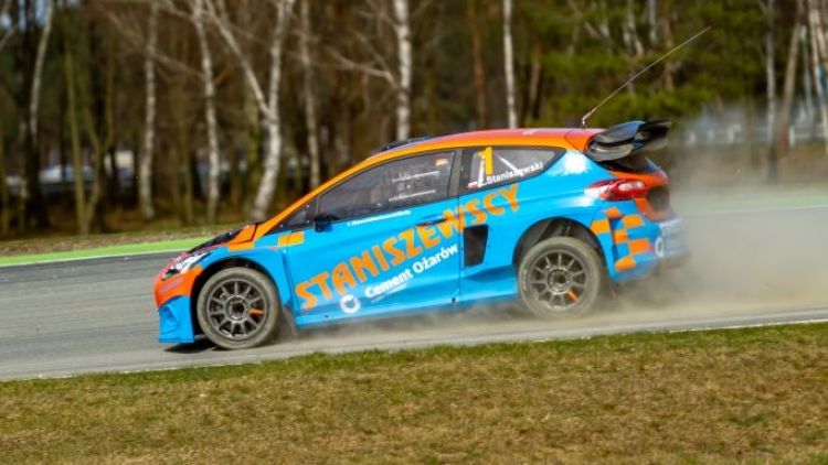 Zbigniew Staniszewski najlepszy w klasie supercar podczas rundy MPRX + FIA CEZ w Poznaniu