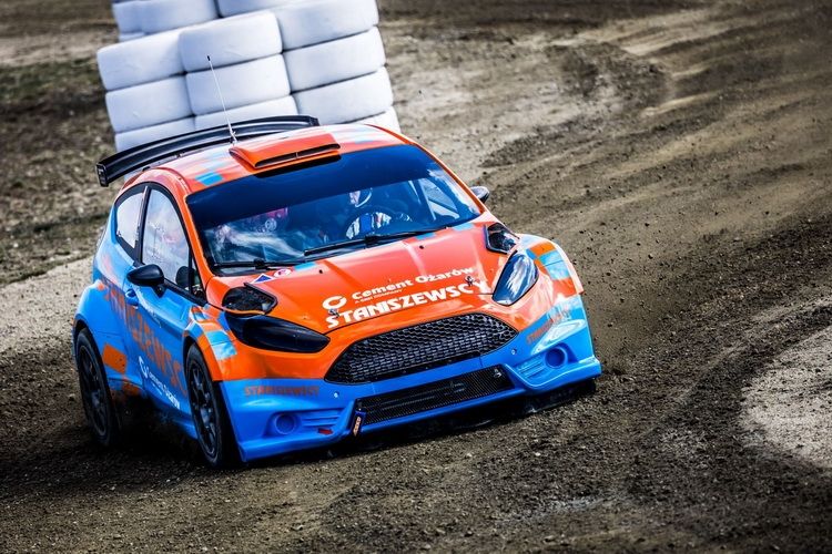 Zbigniew Staniszewski rozpoczął sezon rallycrossu od zwycięstwa