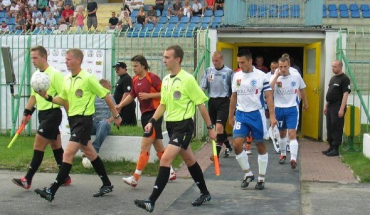 Kto, z kim i gdzie...