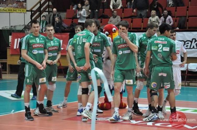 Indykpol umocnił się na... ostatniej pozycji