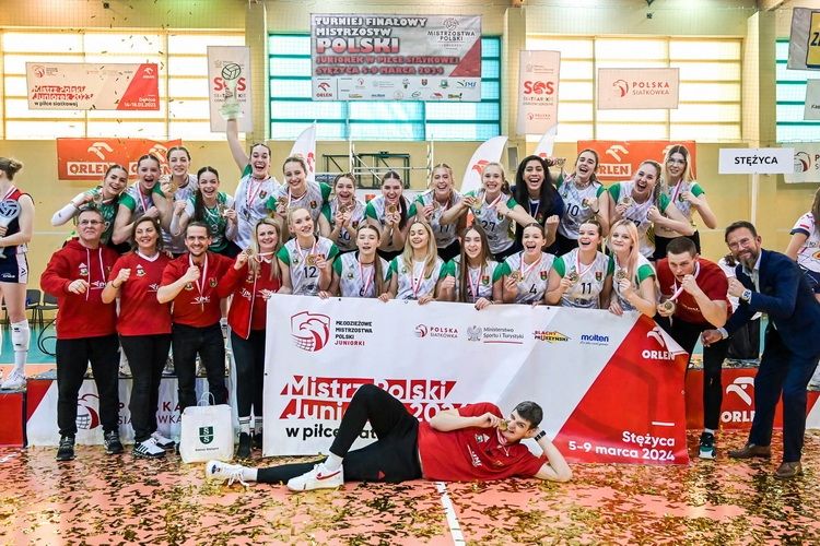 Olsztynianki trenujące na Kaszubach mistrzyniami Polski w siatkówce juniorek! 