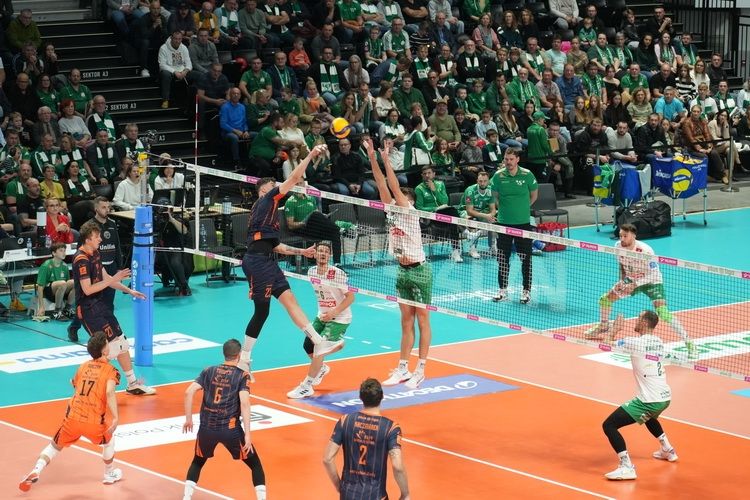 Porażka na inaugurację PlusLigi