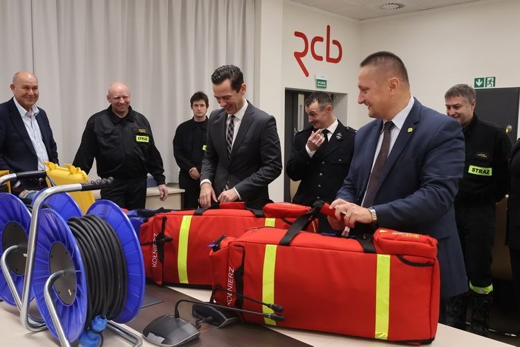 Nowy sprzęt dla OSP w Bartągu
