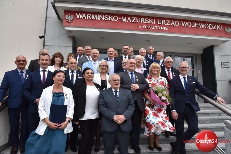 Odznaki Honorowe za Zasługi dla Samorządu Terytorialnego trafiły do samorządowców z Warmii i Mazur