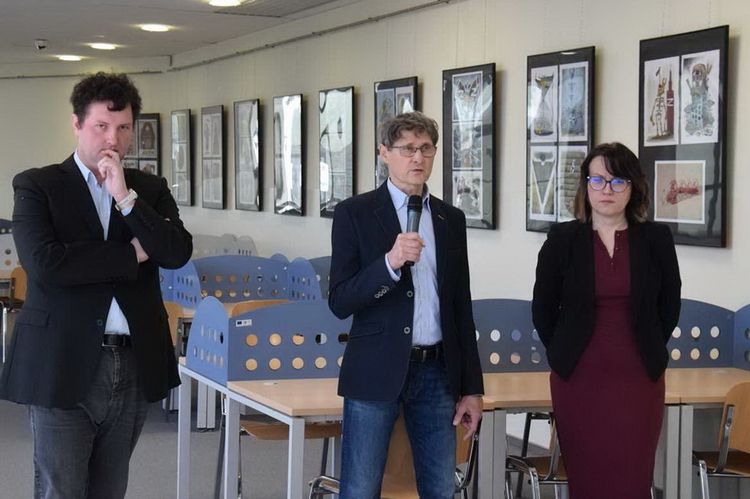 Architektura oporu. Wojenna satyra Ołeksieja Kustowskiego w Bibliotece Uniwersyteckiej