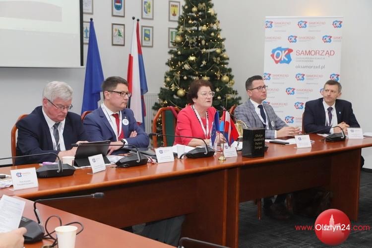 Ogólnopolska Koalicja Samorządowa konferowała w olsztyńskim starostwie